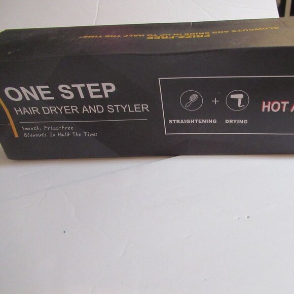 One Step Hair Dryer and Styler SM-5250 - Picture 1 of 4